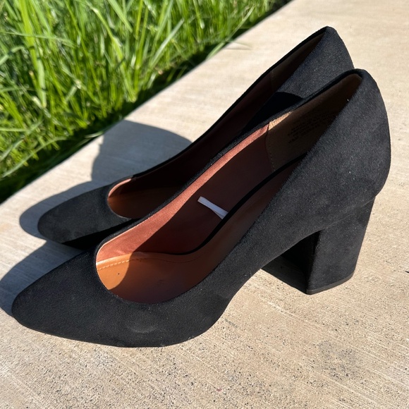 H&M Suede Block Heel - Picture 4 of 8